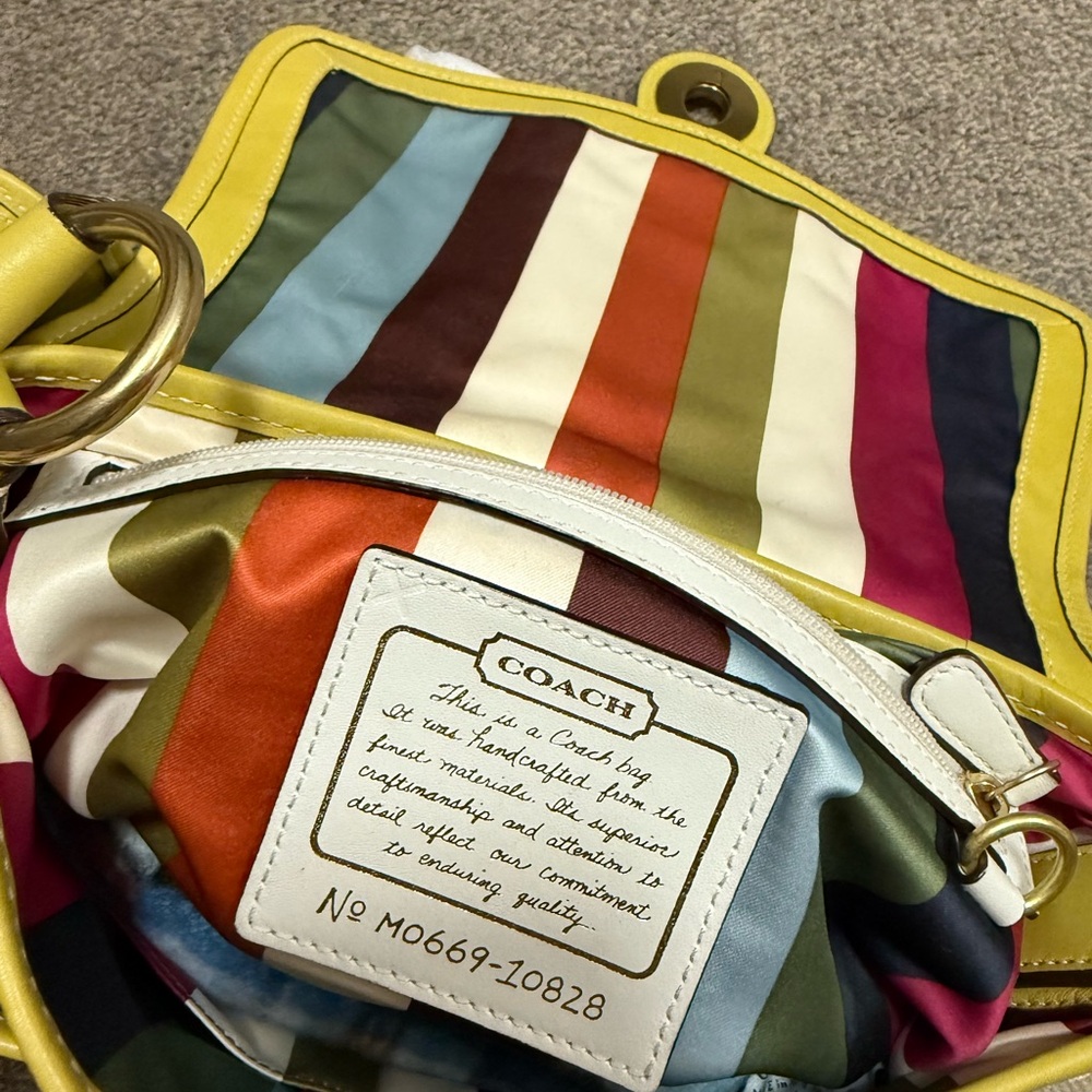 RARE VINTAGE COACH BAG Off WHITE CANVAS GREEN LEATHER LEGACY ALI SLIM FLAP 10828 - Picture 6 of 6
